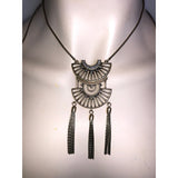 CHLOE + ISABEL deco sunburst tassel pendant necklace - N099