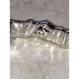 CHLOE & ISABEL Silver-Tone Wavy Bar Hinged Bangle - B094
