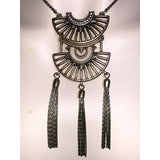 CHLOE + ISABEL deco sunburst tassel pendant necklace - N099