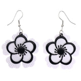 Mi Amore Flower Dangle-Earrings White/Black