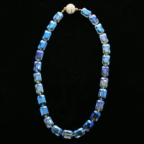 Luxury Crystal Magnetic Clasp Necklace Gold & Blue NWOT