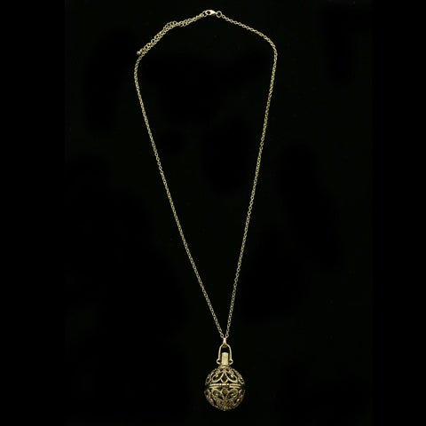 Luxury Pendant-Necklace Gold NWOT