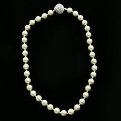 Luxury Crystal Magnetic Clasp Necklace Silver & White NWOT