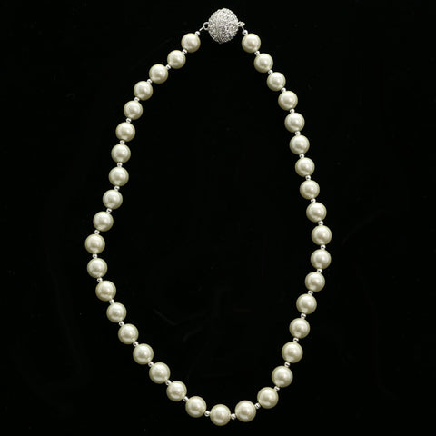 Luxury Pearls Crystal Necklace Silver & White NWOT