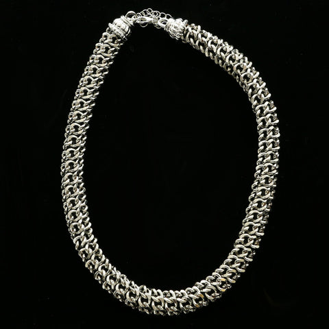 Luxury Necklace Silver/Black NWOT
