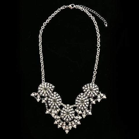 Luxury Crystal Necklace Silver NWOT