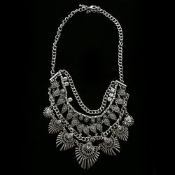 Luxury Necklace Silver NWOT