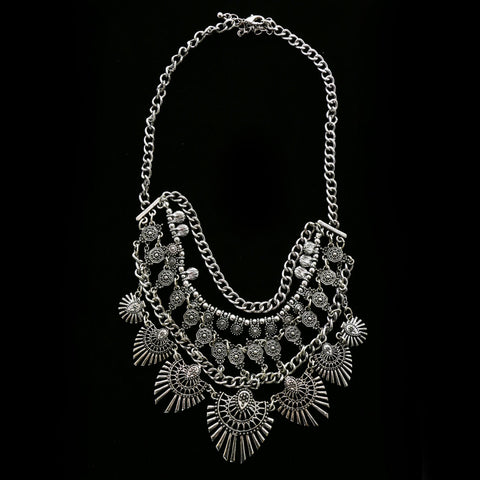 Luxury Necklace Silver NWOT