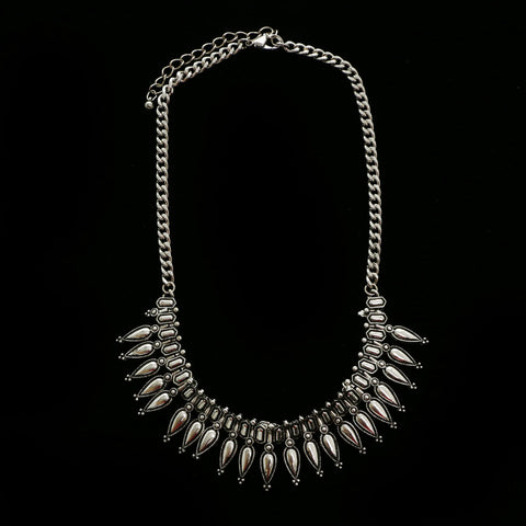 Luxury Necklace Silver NWOT