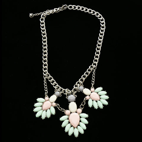 Luxury Faceted Necklace Silver/Green NWOT