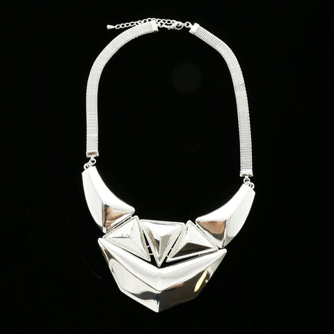 Luxury Necklace Silver NWOT