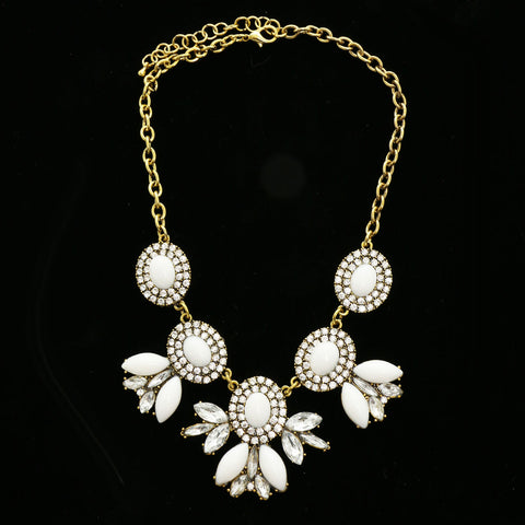 Luxury Crystal Necklace Gold/White NWOT