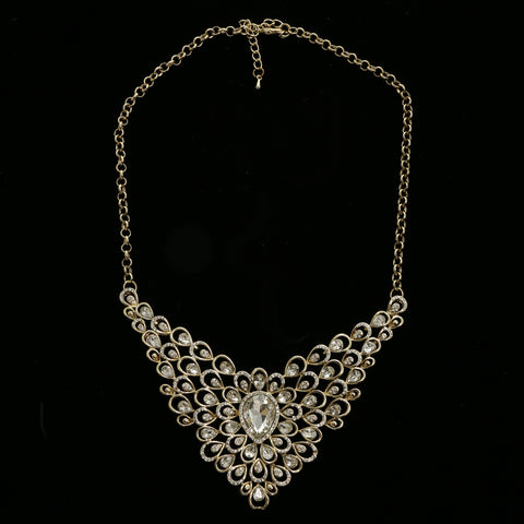 Luxury Crystal Necklace Gold NWOT