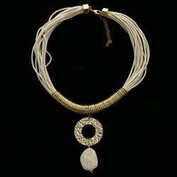 Luxury Semi-Precious Hammered Finsish Necklace Gold NWOT