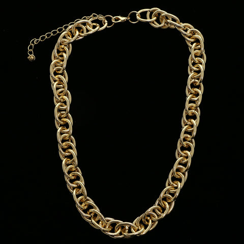 Luxury Necklace Gold NWOT